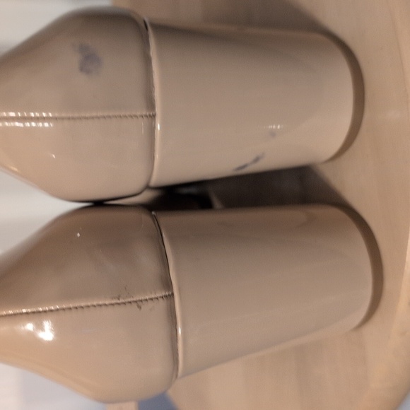 Shoes - Picture 4 of 5